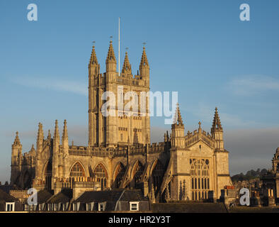 Die Abbey Church of Saint Peter and Saint Paul (aka Bath Abbey) in Bath, Großbritannien Stockfoto