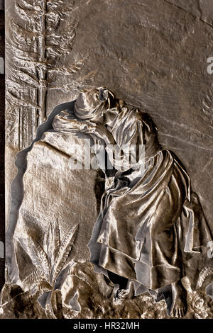 Detail eines Grabsteins, Isola di San Michele, Friedhofsinsel, Venedig, Italien - digital verändert Stockfoto