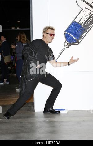 West Hollywood, Kalifornien. 24. Februar 2017. Billy Idol besucht die "Anästhesie: The Art of Oblivion" von Billy Morrison & Plastic Jesus Vernissage bei Gibson Marken Sonnenuntergang am 24. Februar 2017 in West Hollywood, Kalifornien. | Nutzung weltweit Credit: Dpa/Alamy Live-Nachrichten Stockfoto