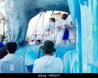 Viareggio, Italien. 26. Februar 2017. Detail eines Schwimmers der Karneval von Viareggio während der dritten Parade am 26. Februar 2017. Bildnachweis: JBphotoeditorial/Alamy Live-Nachrichten Stockfoto