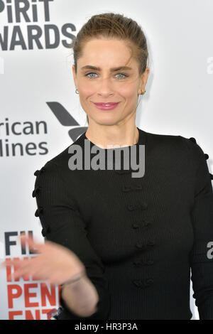 Amanda Peet besucht die 32. Film Independent Spirit Awards 2017 am Santa Monica Pier am 25. Februar 2017 in Santa Monica, Kalifornien. | Verwendung weltweit Stockfoto