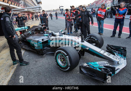 Bracelona, Deutschland. 27. Februar 2017. Formel1 Rennfahrer in der Formel1 pre-Season Tests auf der Rennstrecke Circuit de Catalunya in Bracelona, Deutschland, 27. Februar 2017 fängt Valtteri Bottas zu beenden. Die neue Formel1 Saison startet am 26. März 2017 in Australien. Foto: Jens Büttner/Dpa-Zentralbild/Dpa/Alamy Live News Stockfoto