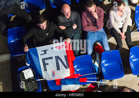 Nantes, Frankreich. 26. Februar 2017. Treffen der Marine Le Pen, rechtsextremen Kandidaten "Front National" für 2017 französischen Präsidenten Wahl Gutschrift: Andia/Alamy Live News Stockfoto