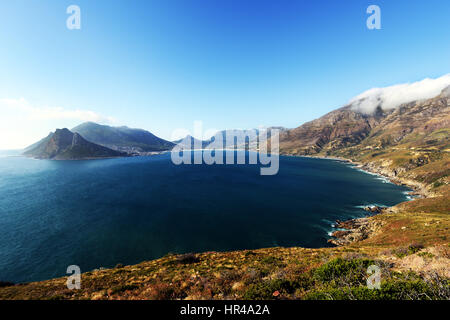 Blick auf Hout Bay von Chapmans Peak Drive in der Nähe von Cape Town, South Africa gesehen. Stockfoto