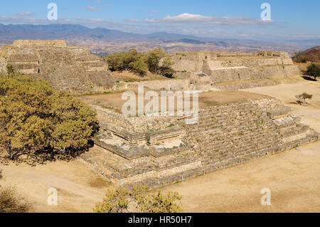 Mexiko, Ruinen Maya-Stadt in Monte Alban in der Nähe von Oaxaca-Stadt. Stockfoto