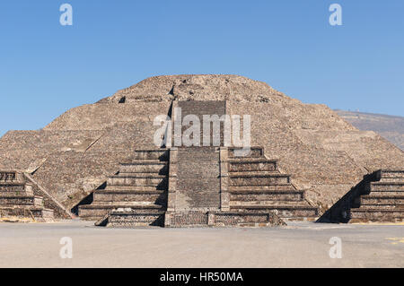 Mexiko, Teotihuacan aztekischen Ruinen in der Nähe von Mexiko City. Das Bild stellt "Piramide de la Luna (der Mond) Tempel fo Stockfoto
