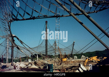 Der Olympiapark München, der Standort der Olympischen Spiele 1972, im Bau. Bau des Münchner Olympiaparks 1971. Stockfoto