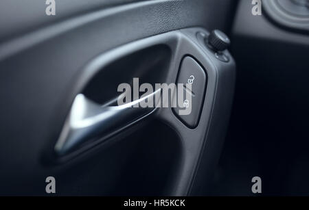 Schaltfläche "Schloss Autotüren und Türöffner Stockfoto