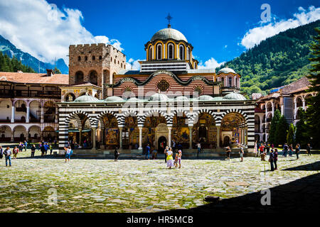 Kloster des Heiligen Ivan von Rila, besser bekannt als das Rila-Kloster ist das größte und bekannteste östlich-orthodoxen Kloster in Bulgarien. Stockfoto