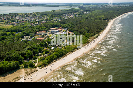 Ostsee bad Zinnowitz, rote Strandkörbe, Insel Usedom, Ückeritz, Ostsee, Mecklenburg-Vorpommern, Deutschland, Mecklenburg-West Pomerania, Deutschland Stockfoto