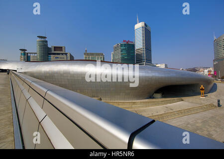 Moderne Architektur des Dongdaemun Design Plaza und Kultur Park (DDP) in Seoul, Korea Stockfoto