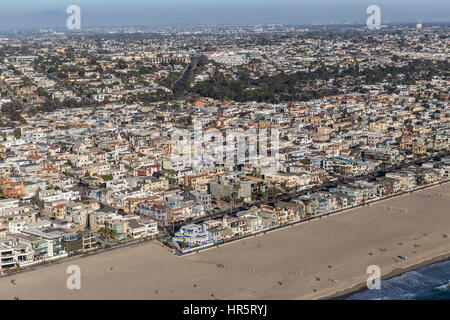 Hermosa Beach, Kalifornien, USA - 16. August 2016: Am Nachmittag Luftaufnahme von Hermosa Beach und Manhattan Beach Küstengemeinden in Southern California Stockfoto