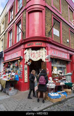 Alices Shop für Gebrauchtwaren, Portobello Road, Notting Hill, London England UK Stockfoto