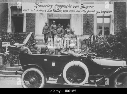 Der Kronprinz Rupprecht von Bayern verlässt seine Burg-La-Vallée, im ersten Weltkrieg, 1915 nach vorne zu gehen. Von der New York Public Library. Stockfoto