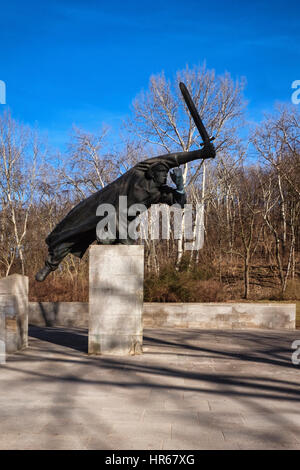 Volkspark Friedrichshain, Berlin, Deutschland. Denkmal für den spanischen Bürgerkrieg. Denkmal der Spanienkampfer, ehrt deutsche in den internationalen Brigaden Stockfoto