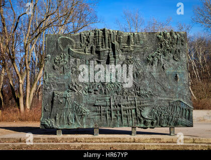 Volkspark Friedrichshain, Berlin, Deutschland. Denkmal für den spanischen Bürgerkrieg. Denkmal der Spanienkampfer, ehrt deutsche in den internationalen Brigaden Stockfoto