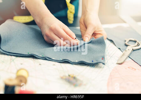 Schneider Kennzeichnung des Stoff nähen Pins Stockfoto