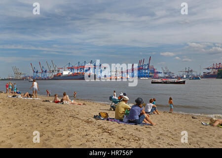 Ufer der Elbe in Övelgönne, Hamburg, Deutschland, Europa Stockfoto