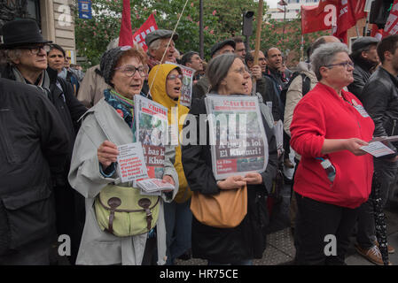 Lutte Ouvrière - Demonstration in Paris gegen die "Arbeitsrecht - El Khomri" Stockfoto