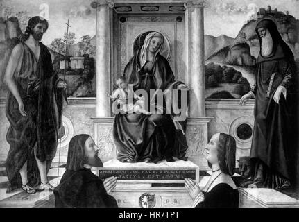 Vittore Carpaccio - Madonna mit Kind inthronisiert mit Heiligen und Spender - Walters 37495 Stockfoto