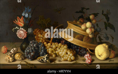 Stillleben von Blumen, Obst, Muscheln und Insekten von Balthasar van der Ast-BMA Stockfoto