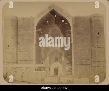 Syr-Darja Oblast. Stadt von Turkestan. Wichtigsten Fassade des Saint Sultan Achmed Iassavi Mausoleum WDL3587 Stockfoto