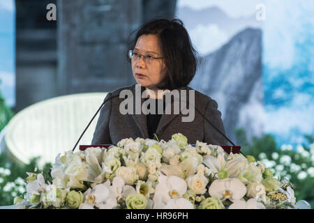 Taipei, Taiwan. 28. Februar 2017. Präsident von Taiwan Tsai Ing-Wen besucht die 70. Jubiläums-Veranstaltung des 228 Vorfalls in Taipeh am 28. Februar 2017. Bildnachweis: Chan Long Hei/Pacific Press/Alamy Live-Nachrichten Stockfoto