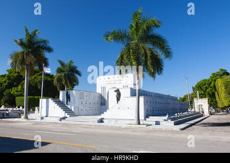 Havanna, Kuba - Januar 21,2017: Friedhof Cristobal Colon.The Nekropole von Havanna. Der Doppelpunkt-Friedhof wurde im Jahre 1876 in Vedado Wirtschaftsbereich gegründet. Stockfoto