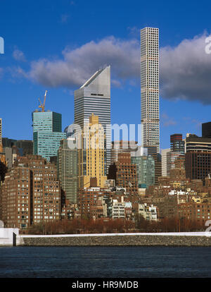 Blick auf Midtown Manhattan von Long Island City. Stockfoto
