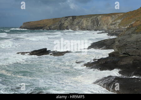 Trebarwith Strand, Nordcornwall, Wintersturm Stockfoto