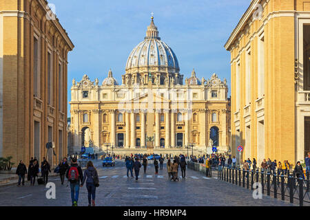 St. Peter Basilika, Vatikanstadt, Rom, Italien Stockfoto