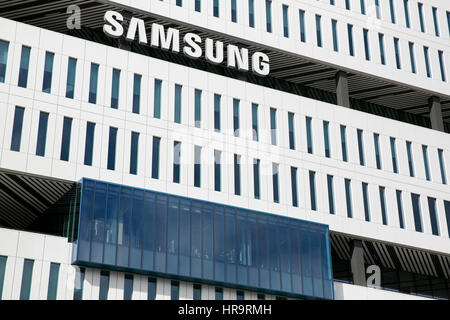 Ein Logo Zeichen außerhalb einer Einrichtung von Samsung Electronics America, Inc., in San Jose, Kalifornien, am 18. Februar 2017 besetzt. Stockfoto