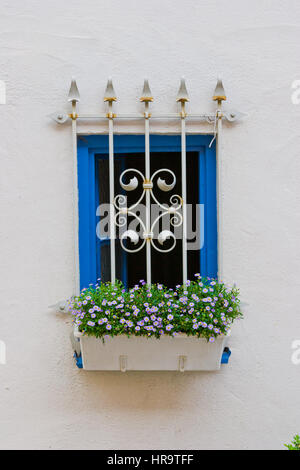 Fenster in der Wand Stockfoto