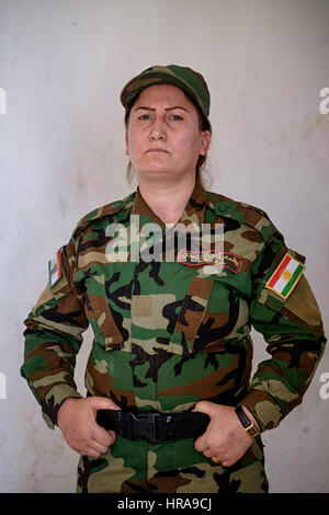 Weibliche Yeziden peshmerga, Dohuk, Irak. Stockfoto