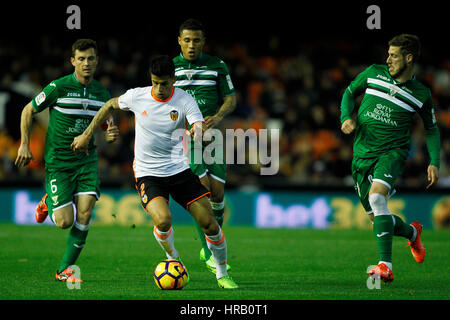 Valencia, Spanien. 28. Februar 2017. Valencia, ESPANA - FEBRERO 2017: Veiga während des Spiels zwischen VALENCIA CF VS LEGANES Spieltag 25 im Mestalla-Stadion, Valencia, Spanien. : Bildnachweis Cronos/Omar Arnau: Cronos Foto/Alamy Live-Nachrichten Stockfoto