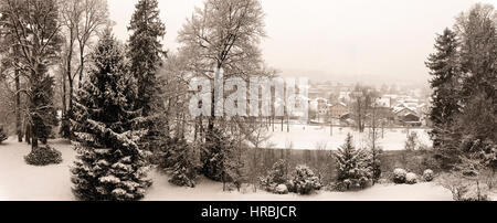 Fotokunst: Winter in Bad Tölz, Bayern, Deutschland Stockfoto