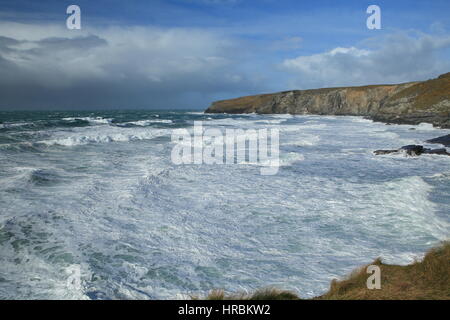 Trebarwith Strand, Nordcornwall, Wintersturm Stockfoto