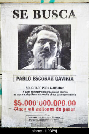 MADRID, Spanien - 1. September 2016: Werbeplakat für TV-Serie "Narcos" (wollte Pablo Escobar Gaviria, Preis 5 Milliarden Pesos) in Madrid Stockfoto