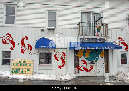 Freie Auswahl Fisch & Hummer Markt Portland Harbor Winter Eis Portland Maine New England USA Stockfoto