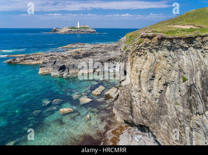 Großbritannien, Cornwall, Godrevy Portreath Heritage Coast, Ansicht von Godrevy Leuchtturm von Godrevy Point Stockfoto