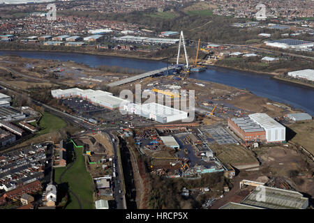 Luftaufnahme der nördliche Turm Brücke in Sunderland während der Bauphase Stockfoto