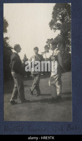 Walter James Redfern Turner, Gilbert Spencer, Hon Robert Gathorne-Hardy von Lady Carrington Morrell Stockfoto