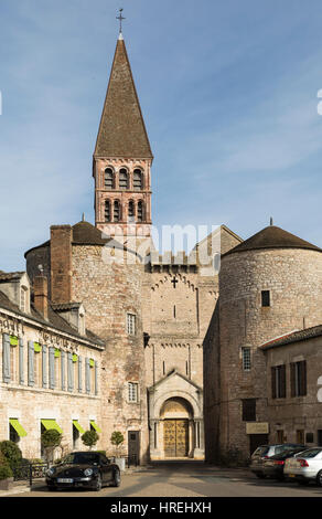 Frühen romanischen Kirche und Stadt Wände, Tournus, Burgund, Frankreich Stockfoto