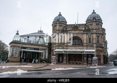 Die Front des Buxton Opera House, Buxton, England, im winter Stockfoto