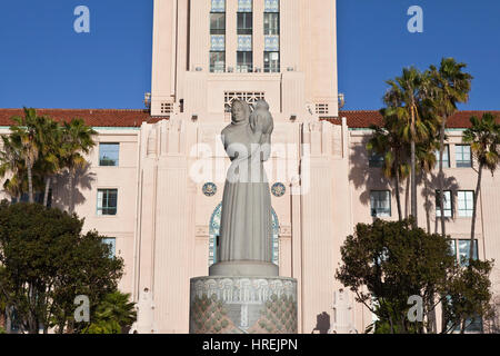 San Diego, Kalifornien, USA - 24. März 2011: Die Altstadt von San Diego und County Administration Building. Stockfoto