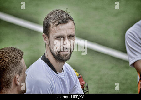 Gibraltar Hockey - Grammatiker HC spielen Testspiel gegen San Fernando HC von Cadiz. Gareth Henwood (San Fernando) von der Gibraltar nationalen hocke Stockfoto