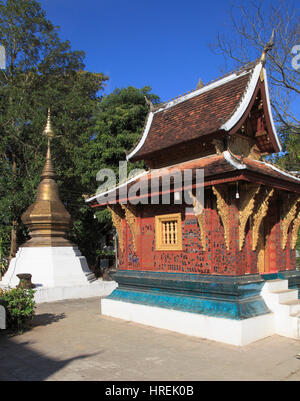Laos, Luang Prabang, Wat Xieng Thong, Rote Kapelle, oktogonaler Stupa, buddhistische Tempel, Stockfoto