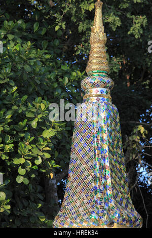 Laos, Luang Prabang, Wat Xieng Thong, buddhistische Tempel, Stupa, Stockfoto