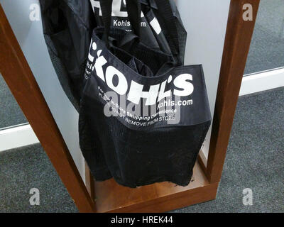 kohls in store luggage