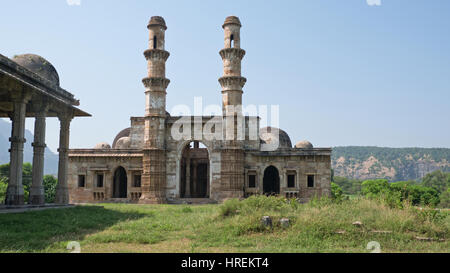 Die fünfzehnten Jahrhundert Kevda Masjid Moschee und Mausoleum, Teil des Champaner-Pavagadh archäologische Parks, ein UNESCO-Welterbe in Gujarat, Indien Stockfoto